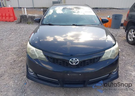 2014 Toyota Camry Se z USA, uszkodzony, nr VIN 4T1BF1FK0EU369183